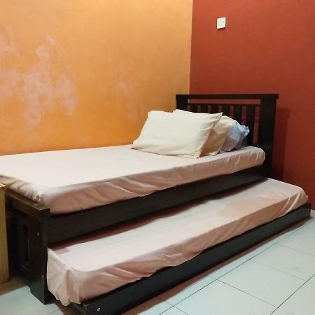 Assalam Homestay Сери-Искандар Экстерьер фото
